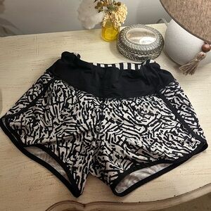 Lululemon Athletica Black and White Abstract Shorts